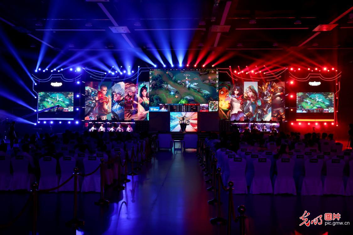 赛会制的形 赛会制的形