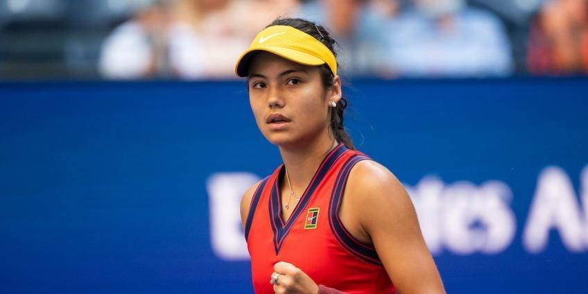 埃贝尔在接 埃贝尔在接