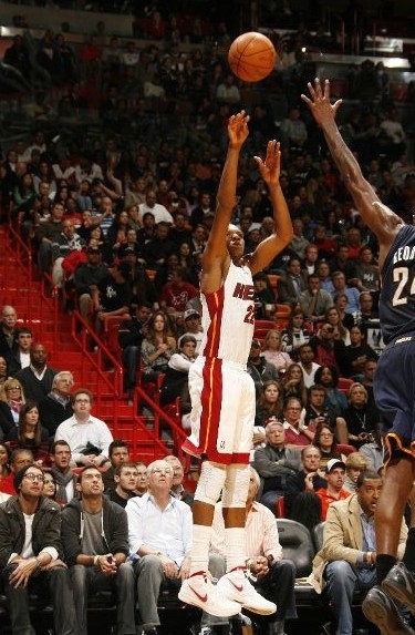 更是一个全 更是一个全